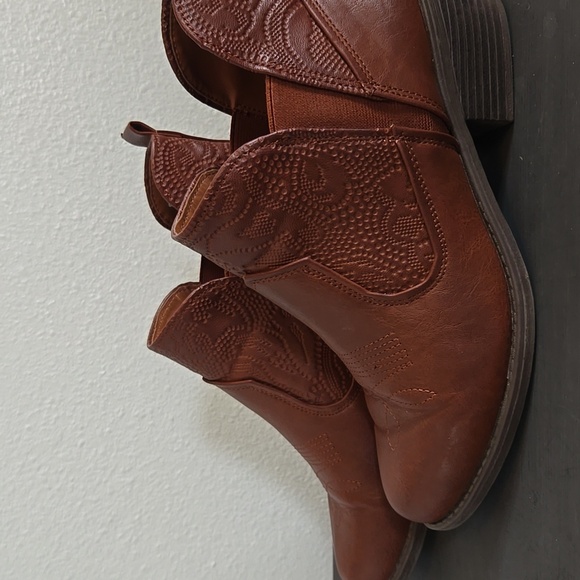 Easy Street Ankle Boots Size 8.5 - Picture 4 of 9